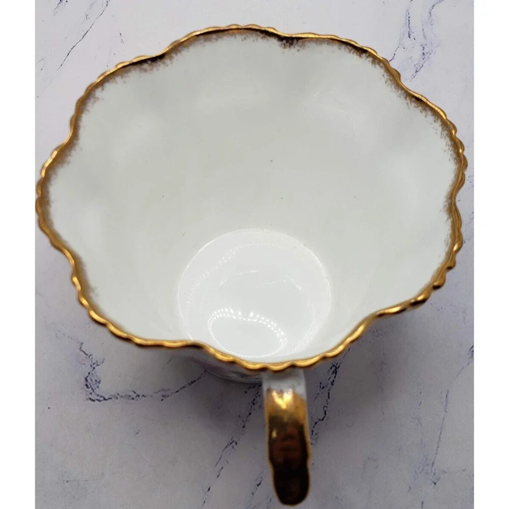 Salisbury Fine Bone China Sweet Pea Floral Pattern W/ Gold Trim Tea Cup & Saucer - Picture 13 of 14